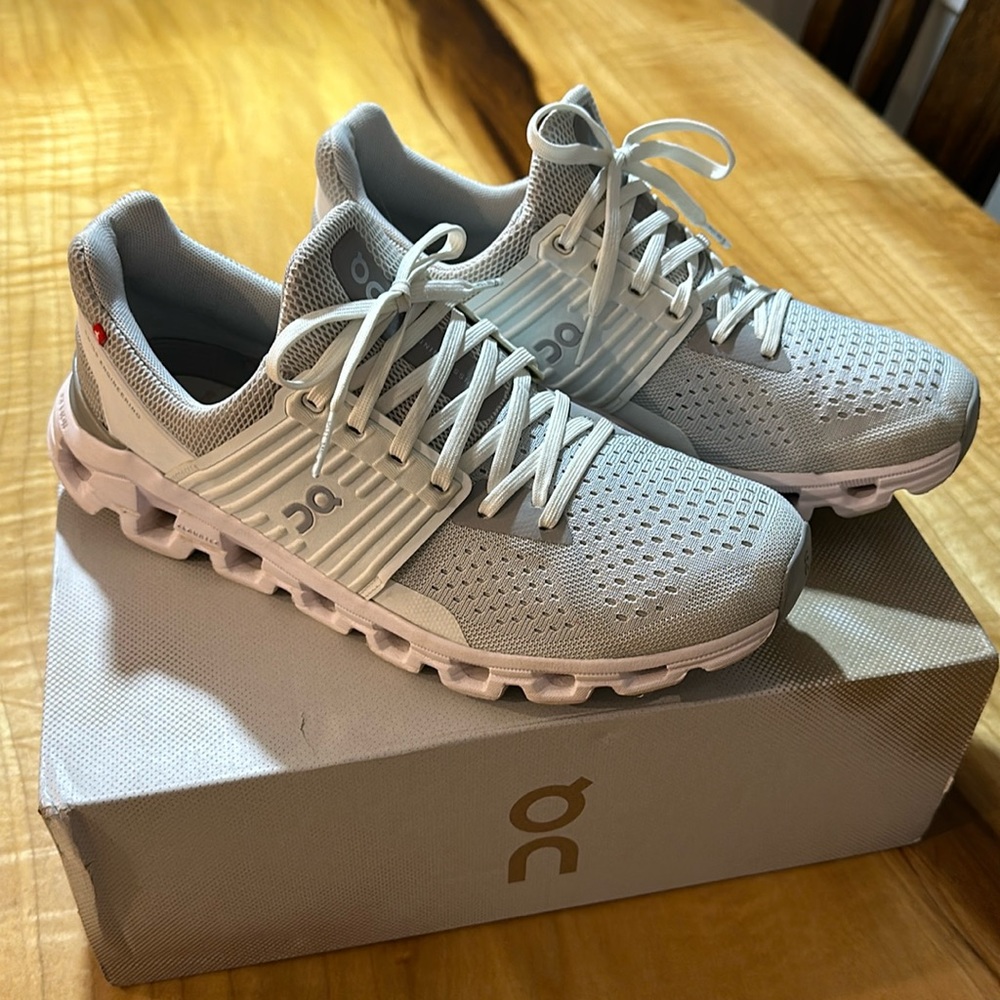 On Cloudswift Running Shoe Womens Sz 9.5